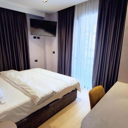 Starlight Hotel Tirana Exterior foto