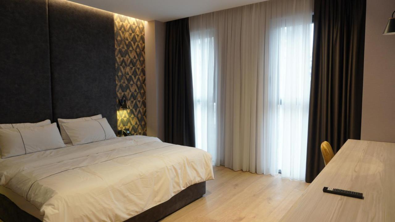 Starlight Hotel Tirana Exterior foto